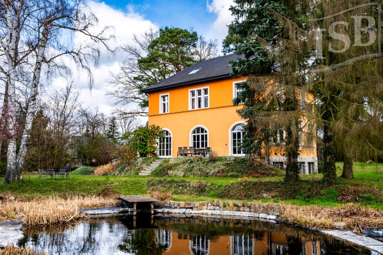 Wunderschöne Villa mit herrlichem Parkgarten in Woltersdorf bei Berlin